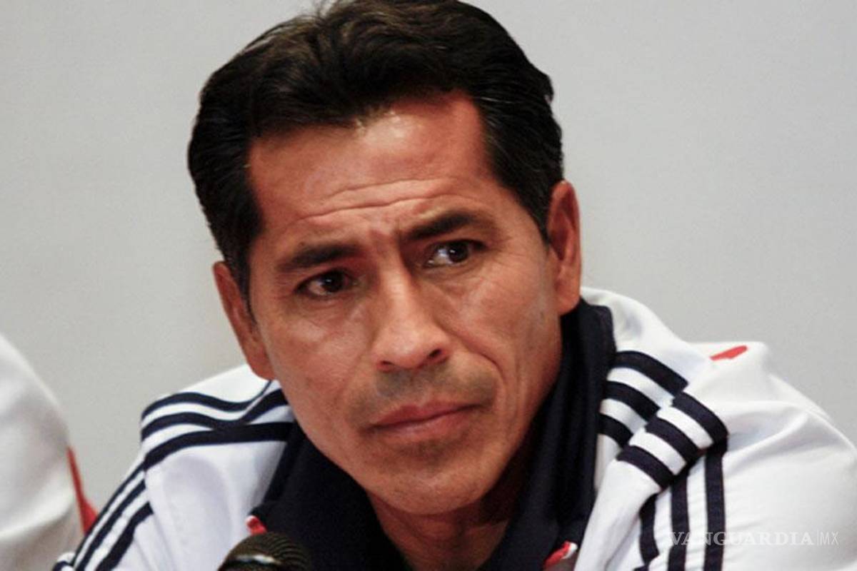 Dan las gracias a Galindo, queda fuera de Chivas