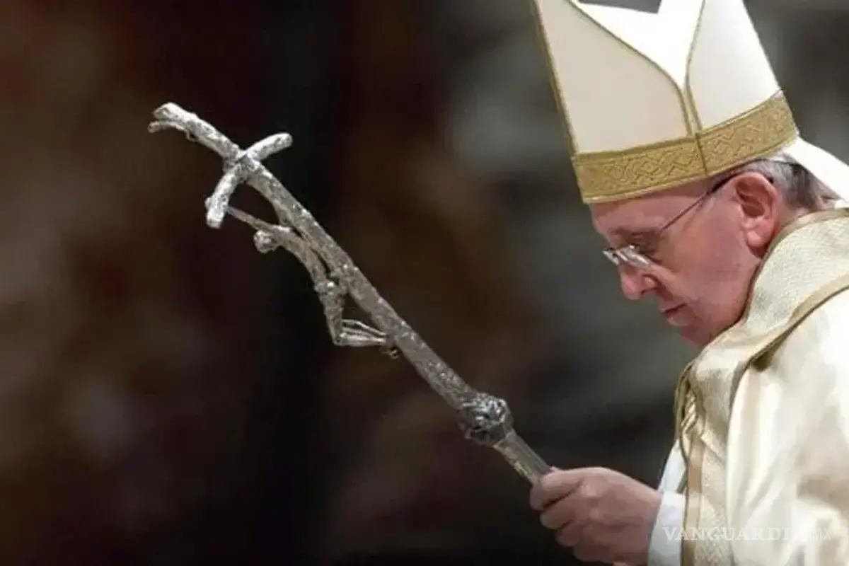 Papa Francisco sufre ‘neumonía bilateral’; su cuadro clínico sigue siendo ‘complejo’