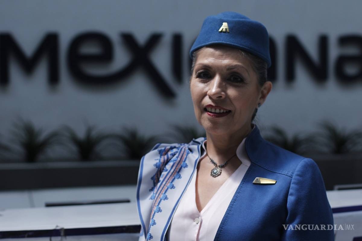 Amparan a sobrecargos de Mexicana por prestaciones