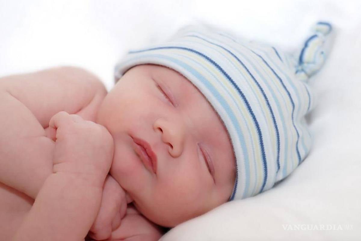 Por qué su bebé debe dormir sin cobertor