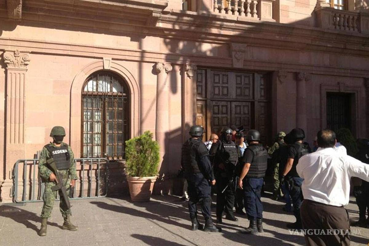 Atacan Palacio de Gobierno de Coahuila