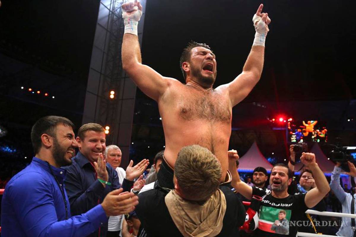 Ruslan Chagaev recupera la corona mundial de los pesados