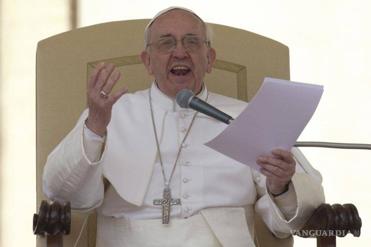 Papa Francisco nombra a cuestionado cardenal coordinador del grupo que lo asesorará