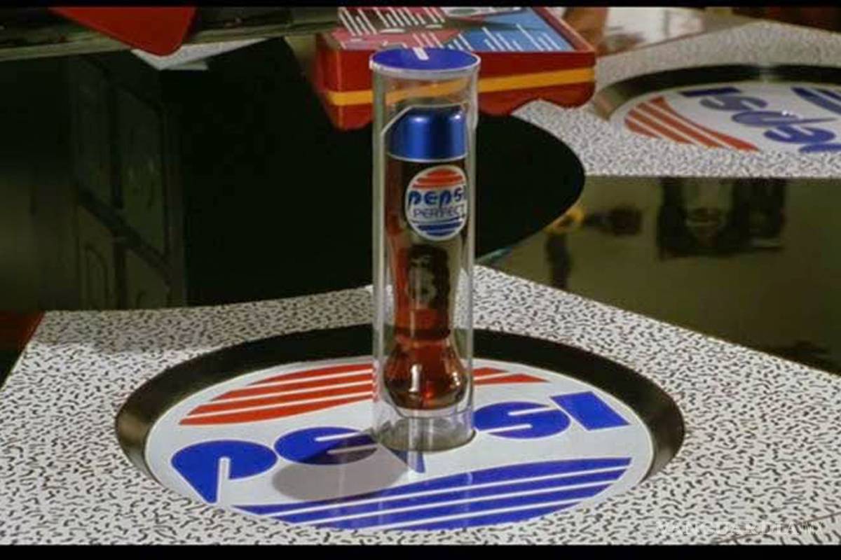 La futurista botella de Pepsi de 'Volver al Futuro' podría venderse pronto