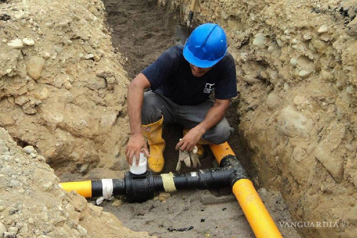 Reponen tubería de gas natural en la zona centro de Piedras Negras