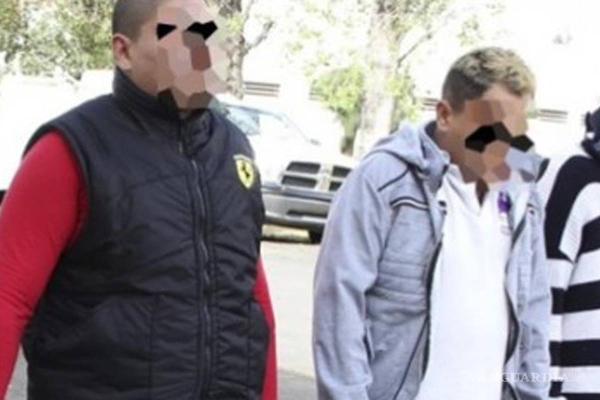 Payasos secuestran a fotógrafo en Morelia, Michoacán