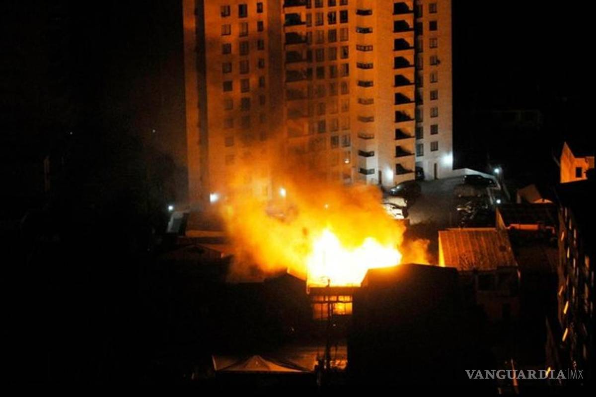 Sismo derrumba cárcel en Chile; se fugan más de 300 reclusas