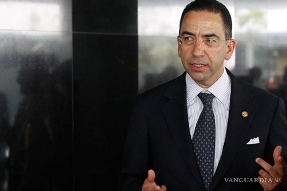 Lozano acusa 'ambición desmedida de poder' de Madero