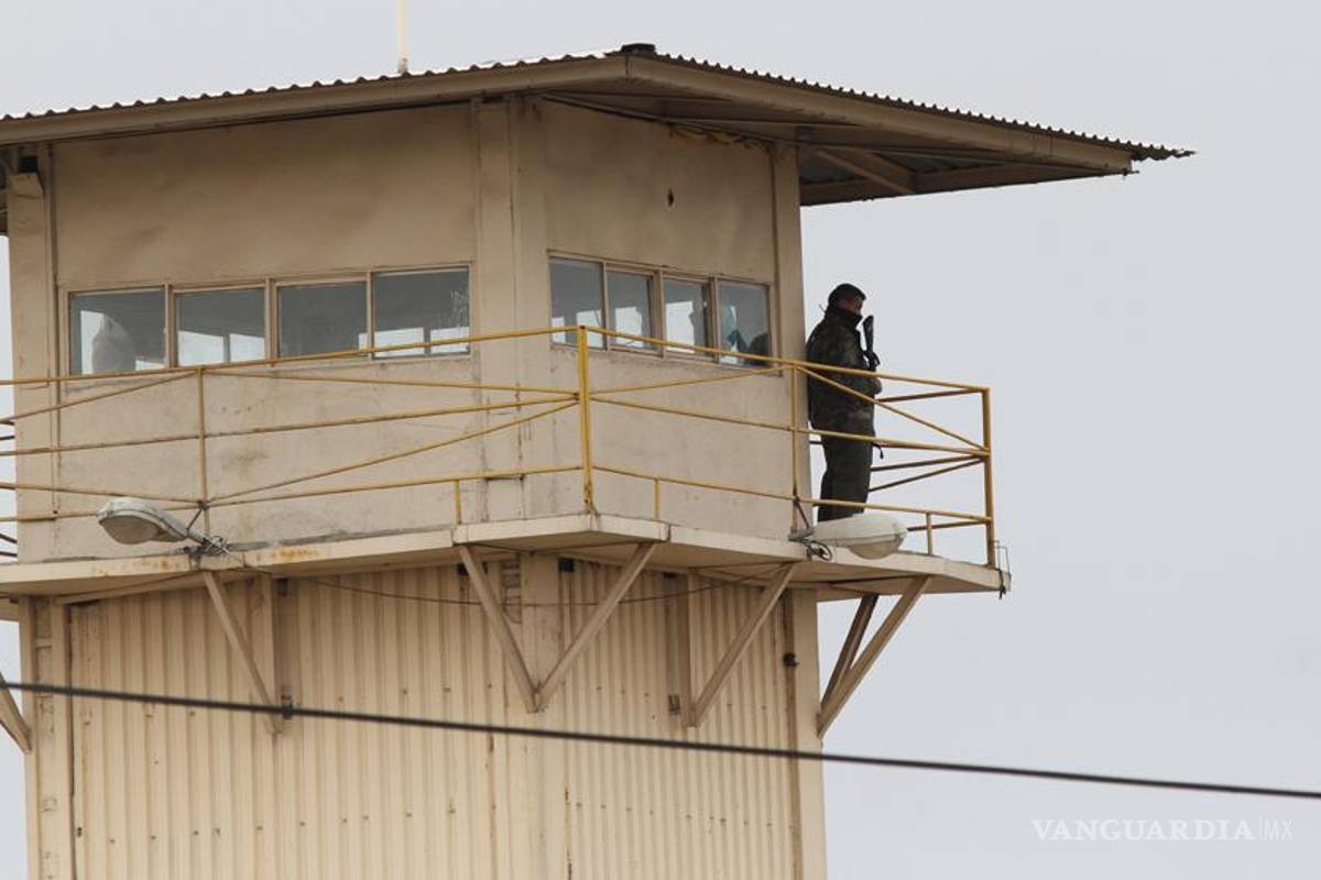 Reportan detonaciones de arma de fuego al interior de penal de Sonora