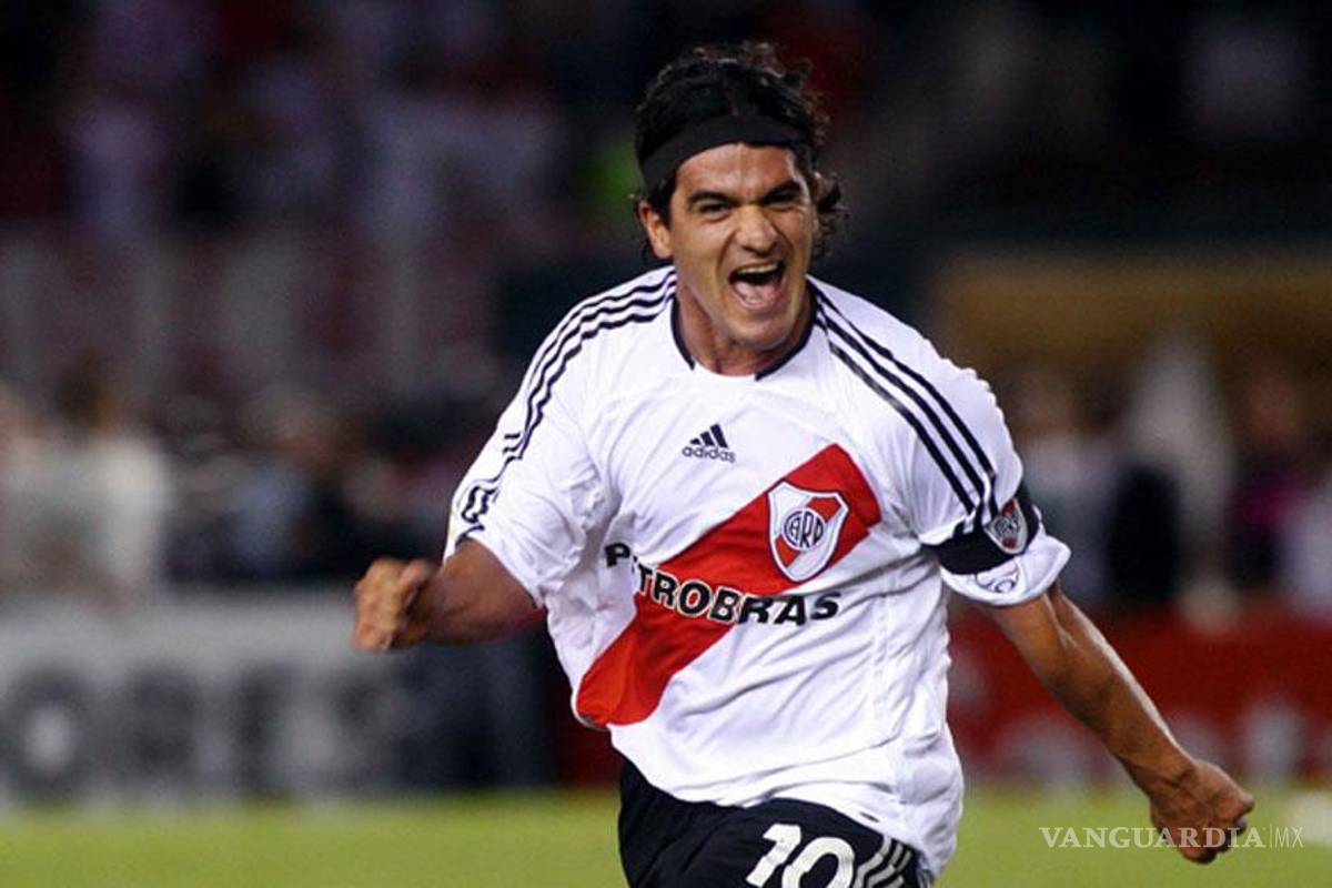Ariel Ortega se despide del fútbol con un partido homenaje en River Plate