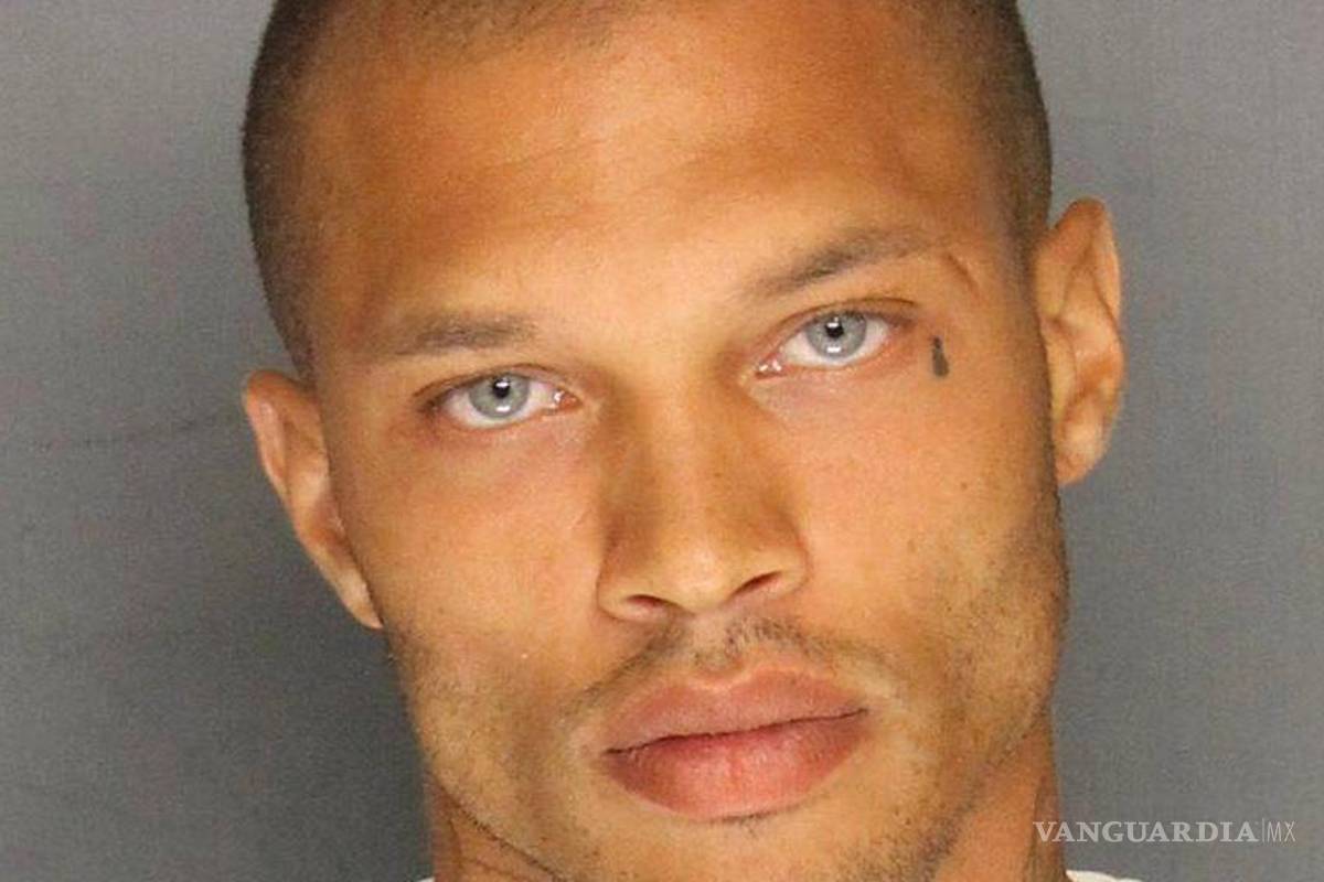 Jeremy Meeks, el delincuente más guapo recibe un contrato de modelaje