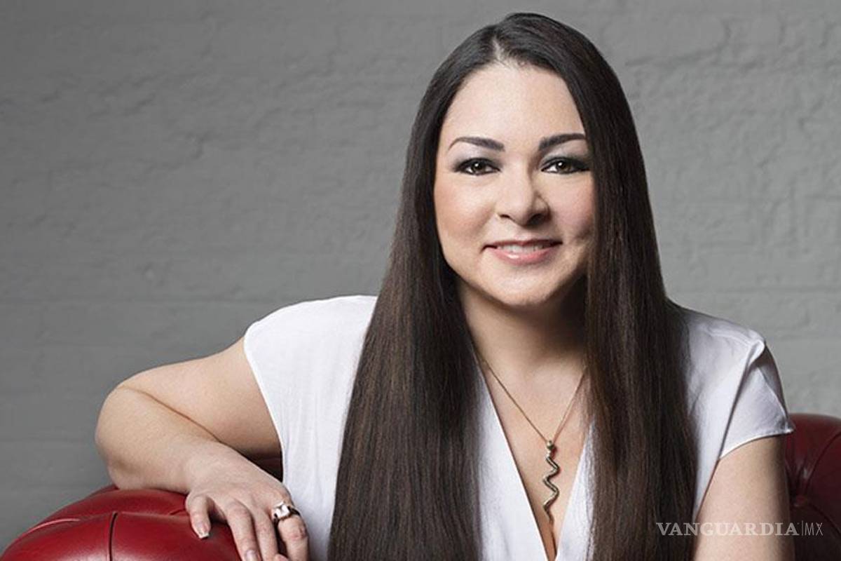 Sylvia Day trabaja en adaptación televisiva de su serie "Crossfire"