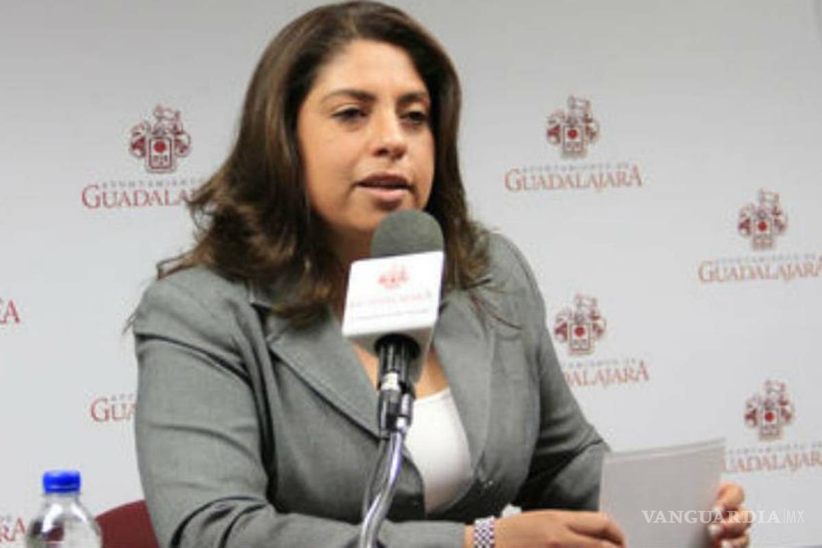 Inician juicio político contra Elisa Ayón, 'Lady Panteones'