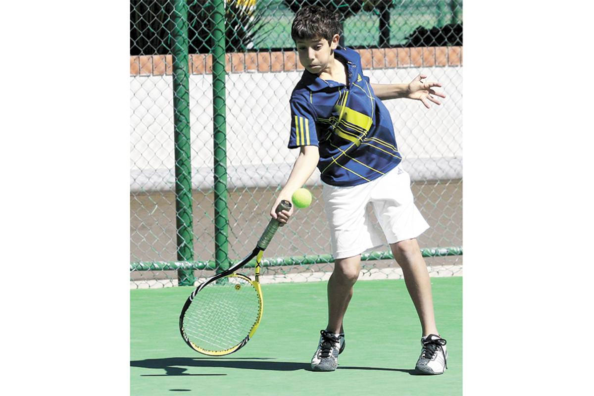 Raquetas en acción en el Deportivo San Isidro