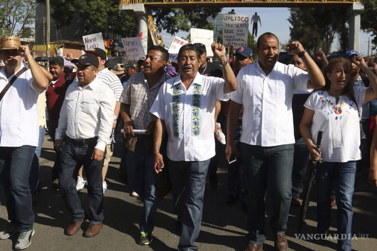 CNTE nos obligó a marchar y a tomar escuelas