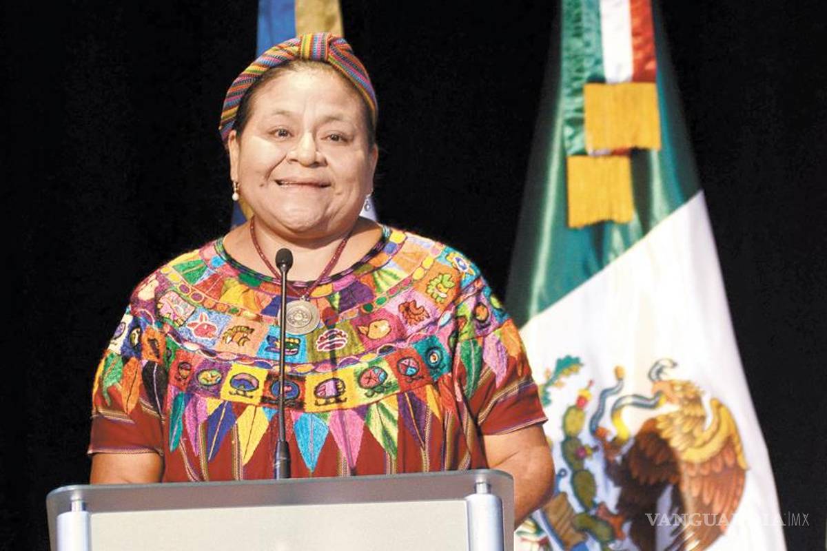 UNAM nombra a Rigoberta Menchú "investigadora extraordinaria"