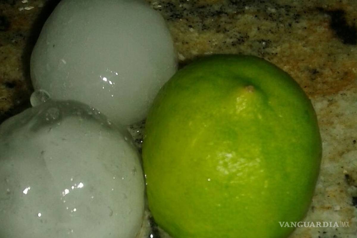 Cae granizo gigante en Saltillo