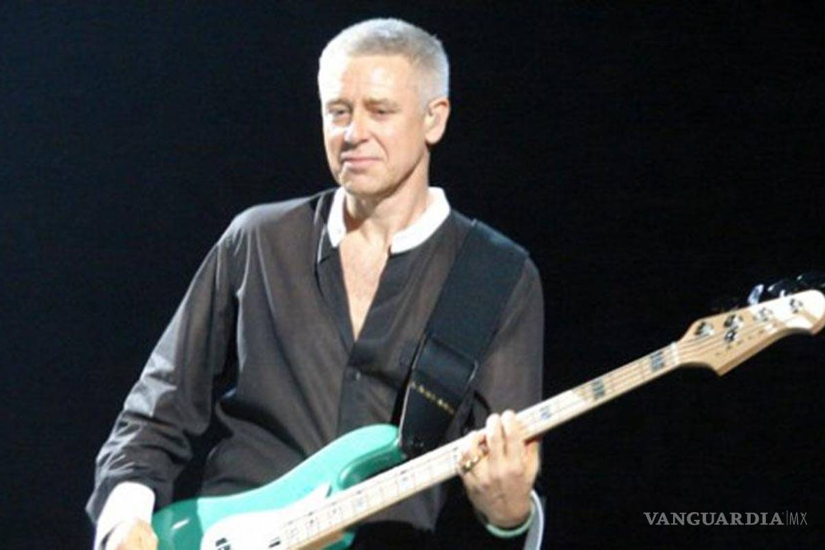 Adam Clayton, de U2, se casó con modelo brasileña