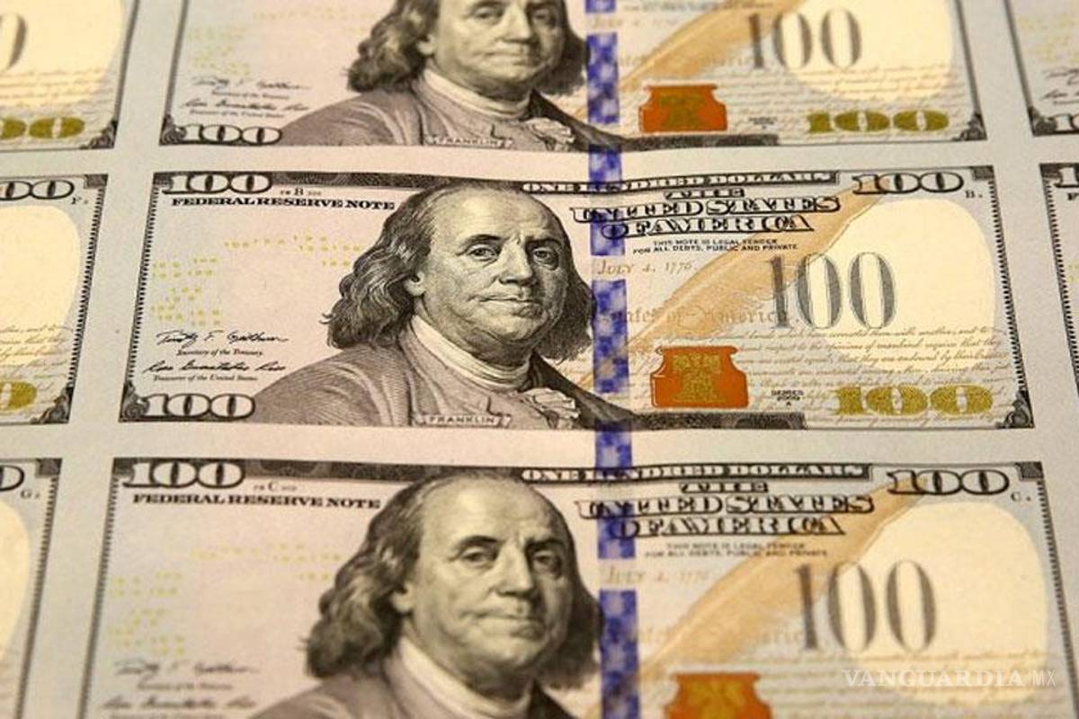 EU estrena billete de 100 dólares, para eludir a falsificadores