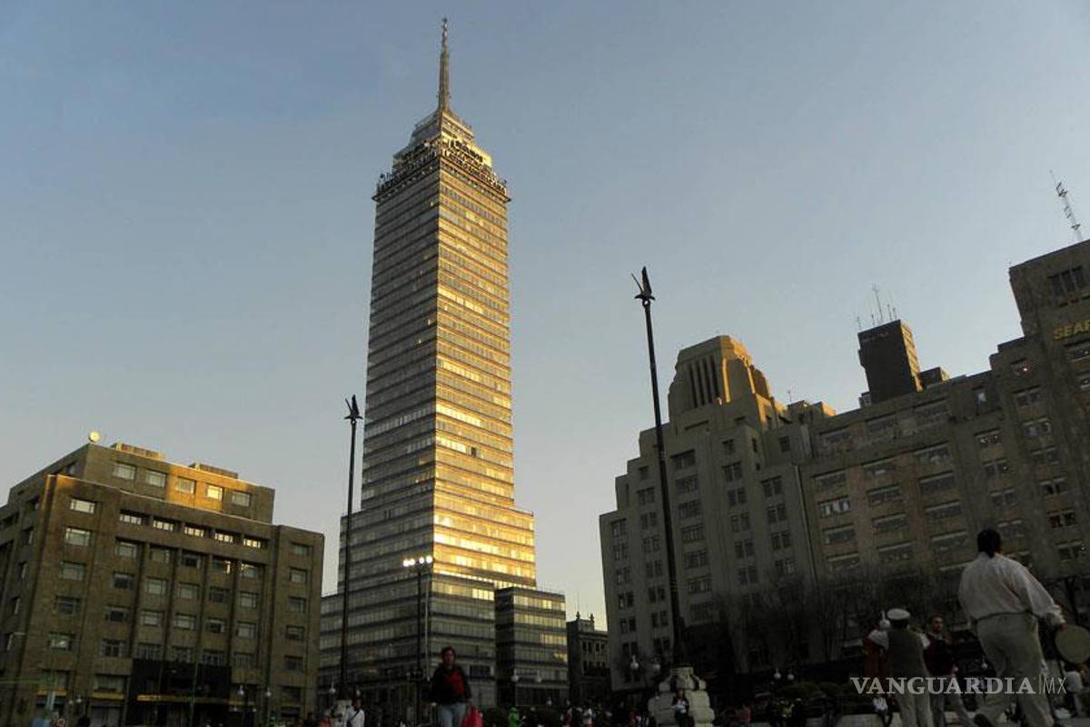 Torre Latinoamericana cumple 57 años de su construcción