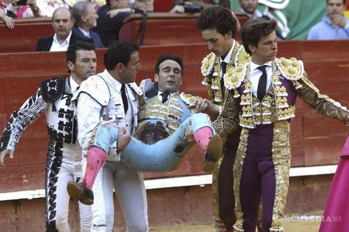 Enrique Ponce sufre cornada en Valencia