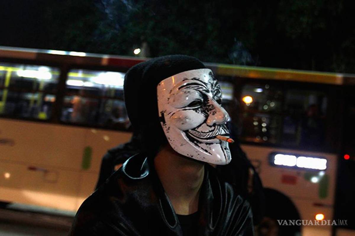Aprueban ley en Brasil que prohíbe usar máscaras en protestas