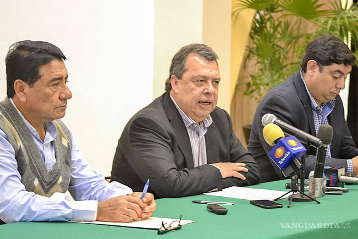 Cuerpos de fosas no corresponden a jóvenes de Ayotzinapa, adelanta Aguirre