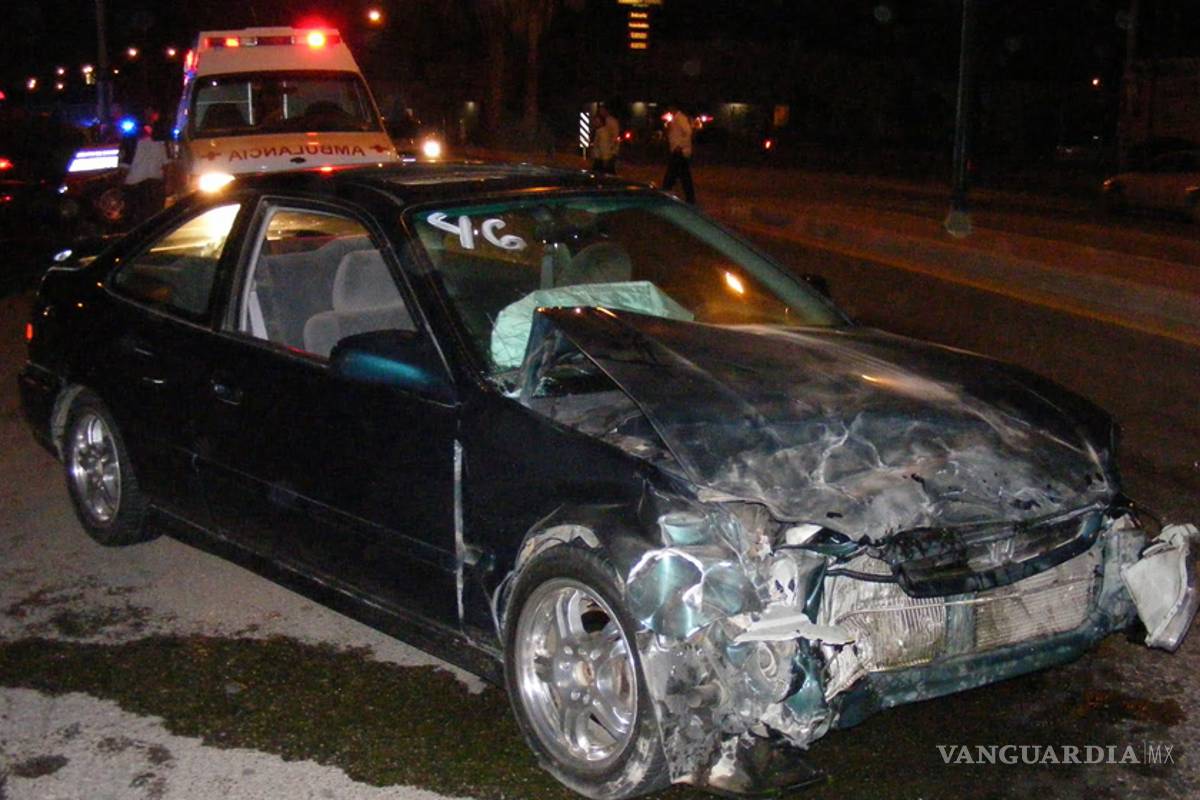 Accidente cobra vida de adolescente en carretera a Torreón