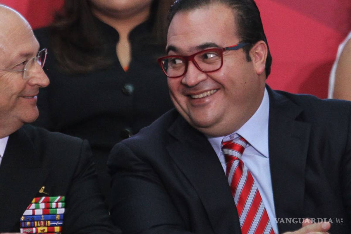 Javier Duarte se disculpa con madre de joven desaparecida