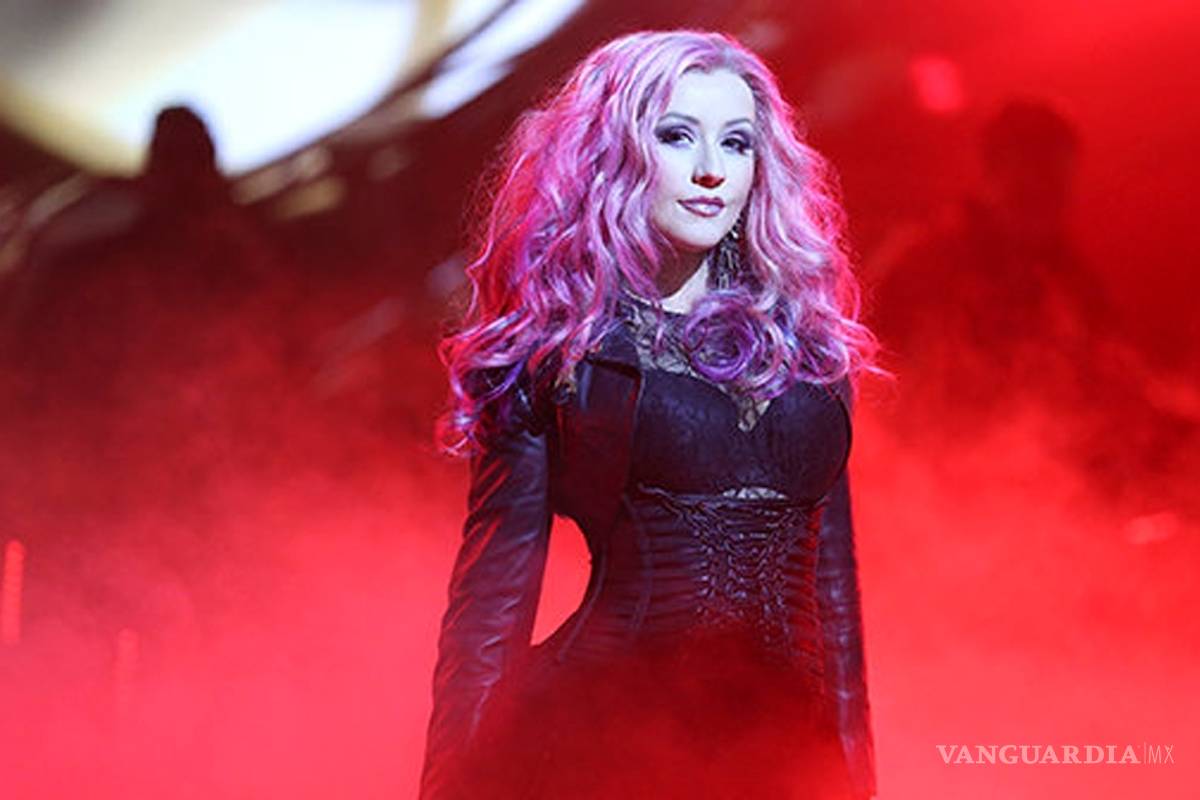 Christina Aguilera comparte selfie semidesnuda