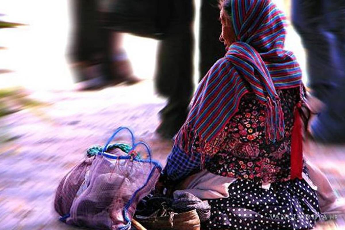 Indígenas, los más pobres en México, revela Coneval