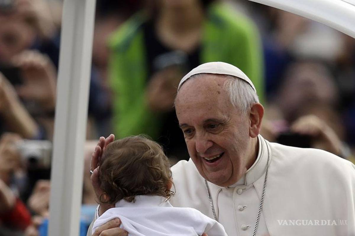 El Papa supera los 13 millones de seguidores en Twitter