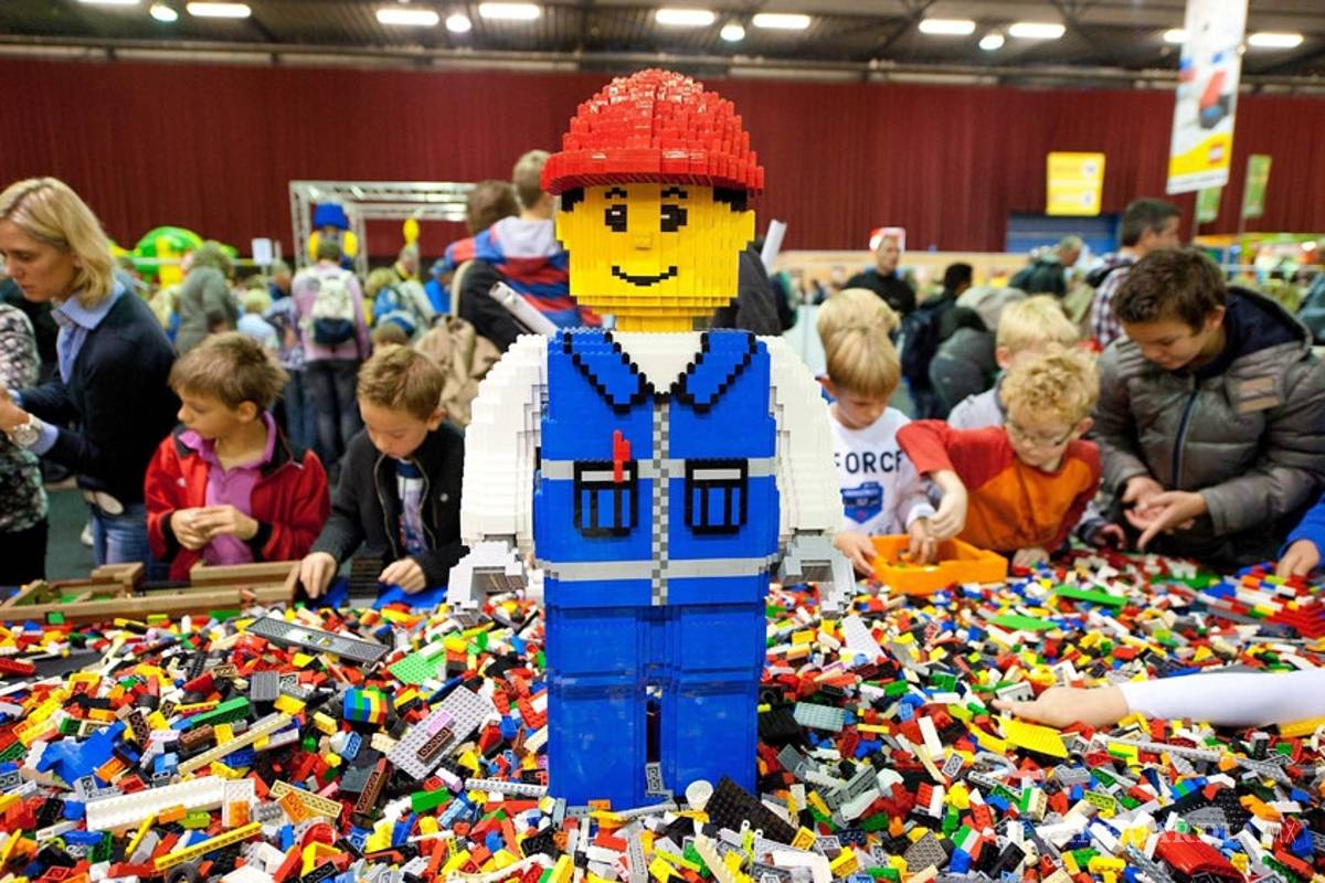 Lego, bloque a bloque hasta lo más alto