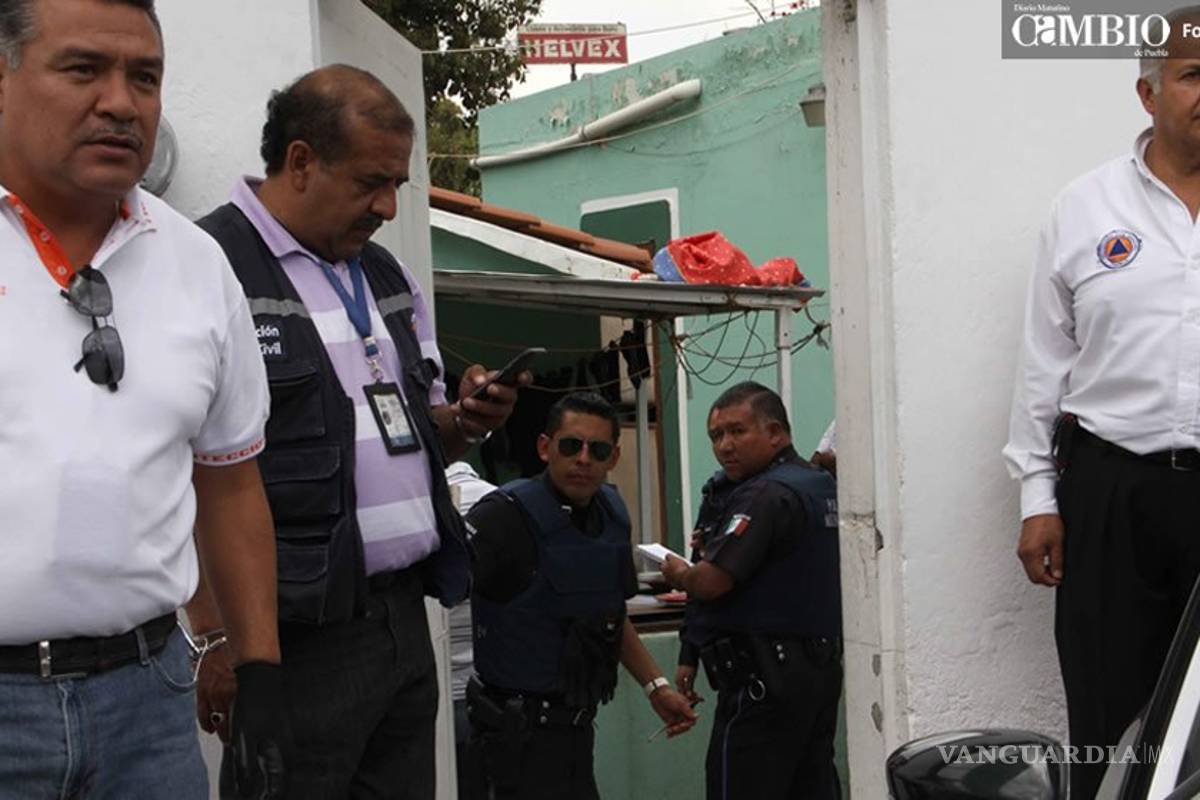 Hombre se disfraza de conserje para ver a Miley Cyrus