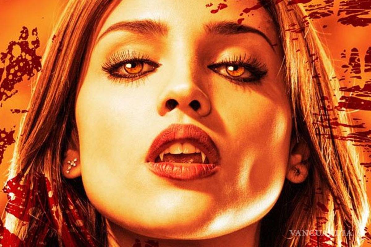 Eiza González, sexy vampiro en Del crepúsculo al amanecer