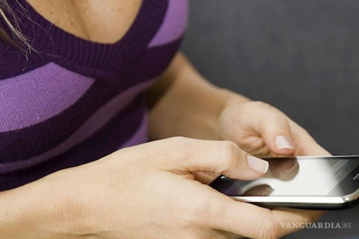 Personas físicas ya pueden emitir facturas electrónicas desde celulares