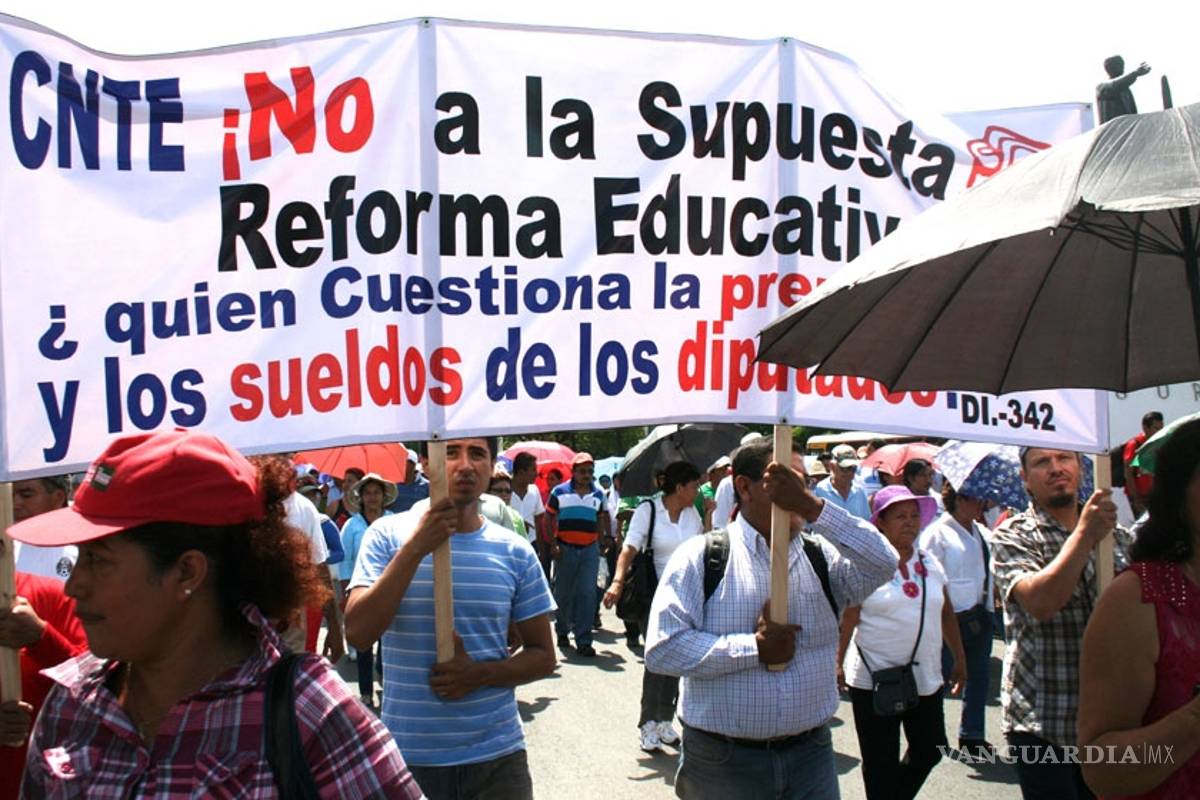 Hay que acabar con el 'chantaje' del magisterio: CCE