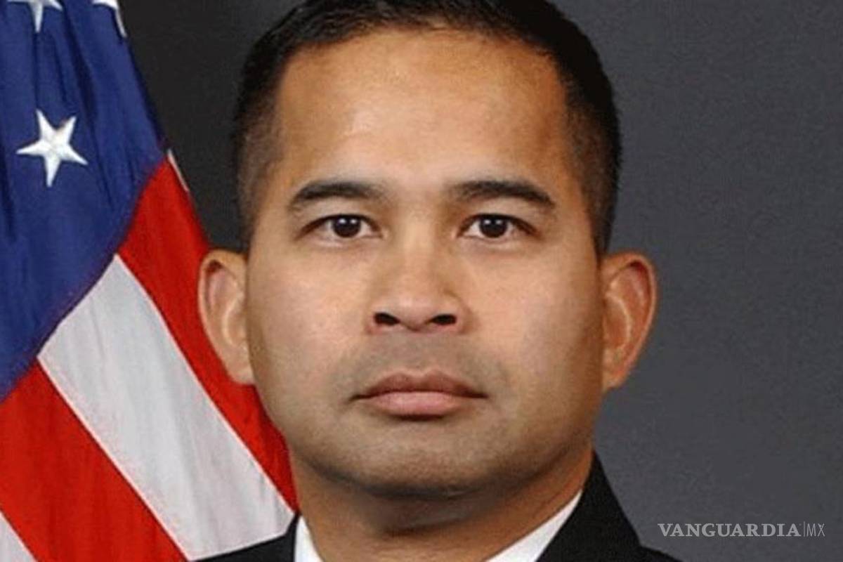 Acepta cargos de corrupción investigador criminal de la Armada de EUA