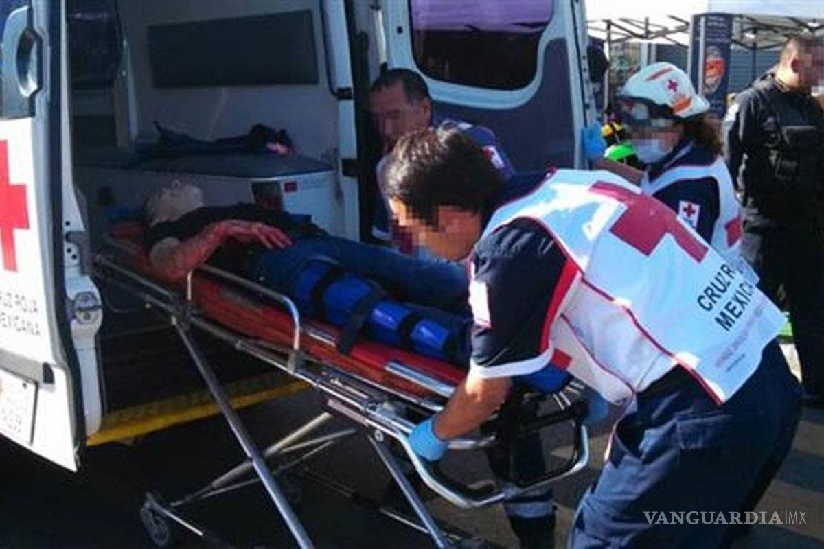 El cantante Javier Rosas fue baleado en Culiacán; se encuentra delicado