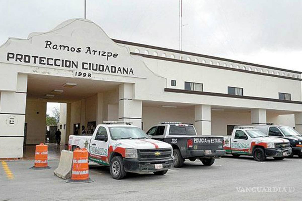 Hombre lesiona a su amigo con machetazos en la espalda