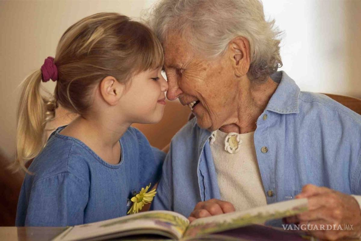 4 maneras en las que las abuelas brindan un invaluable legado