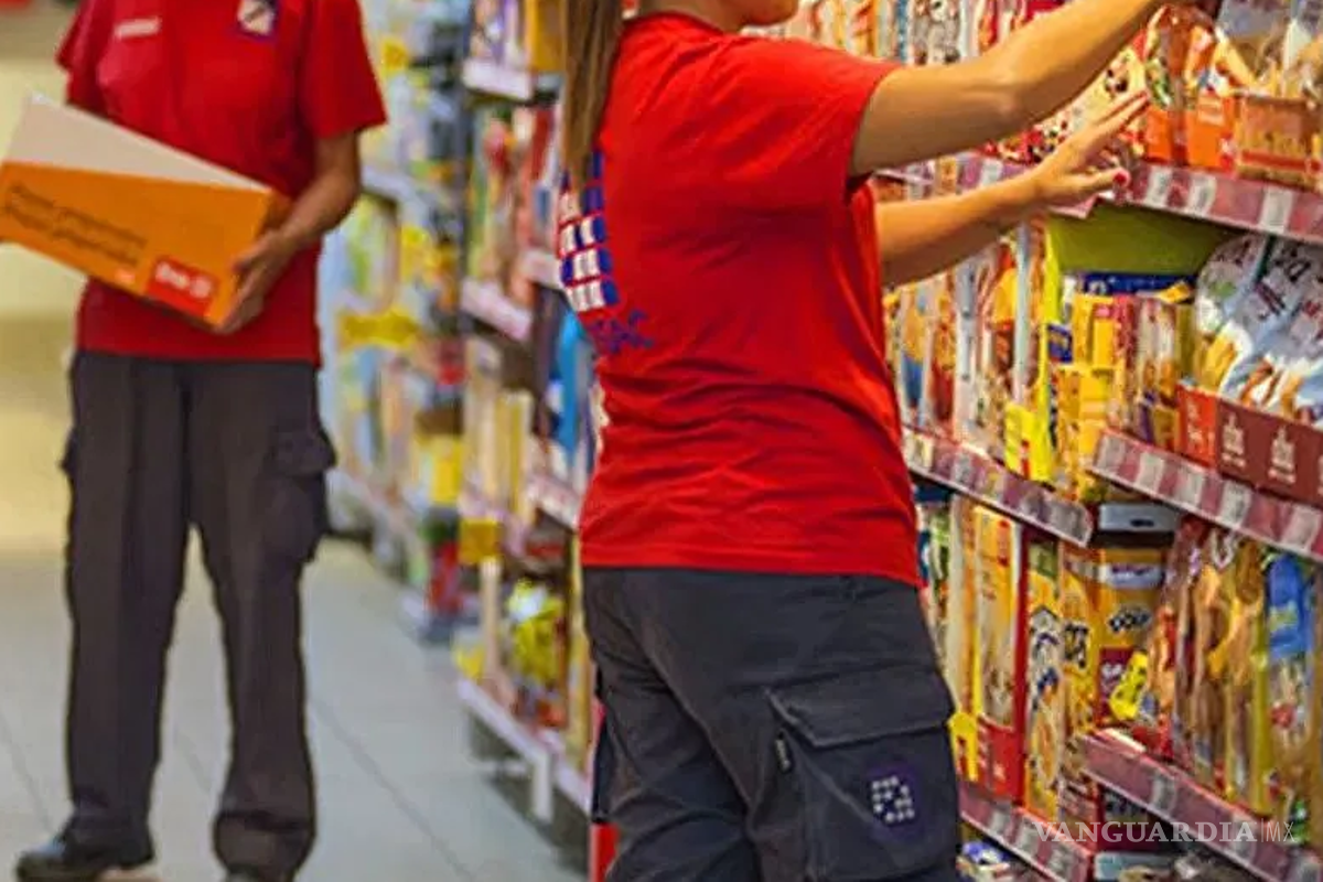 156 mil trabajadores de supermercados y tiendas en México están bajo umbral de pobreza