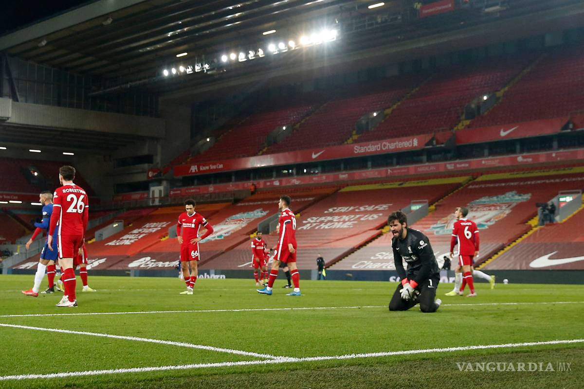 Liverpool sigue en caída libre y suma su quinta derrota consecutiva en casa