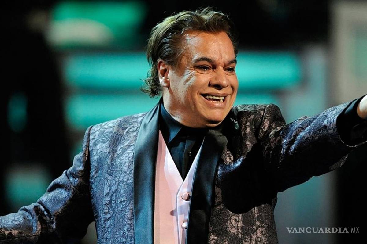 Juan Gabriel lanza hoy su disco de duos