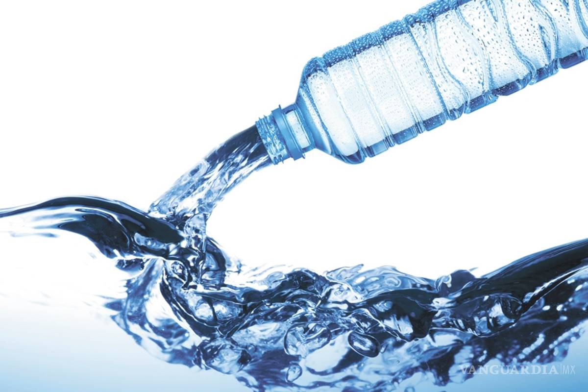 Desconfianza mexicana: Gastamos un chorro en agua