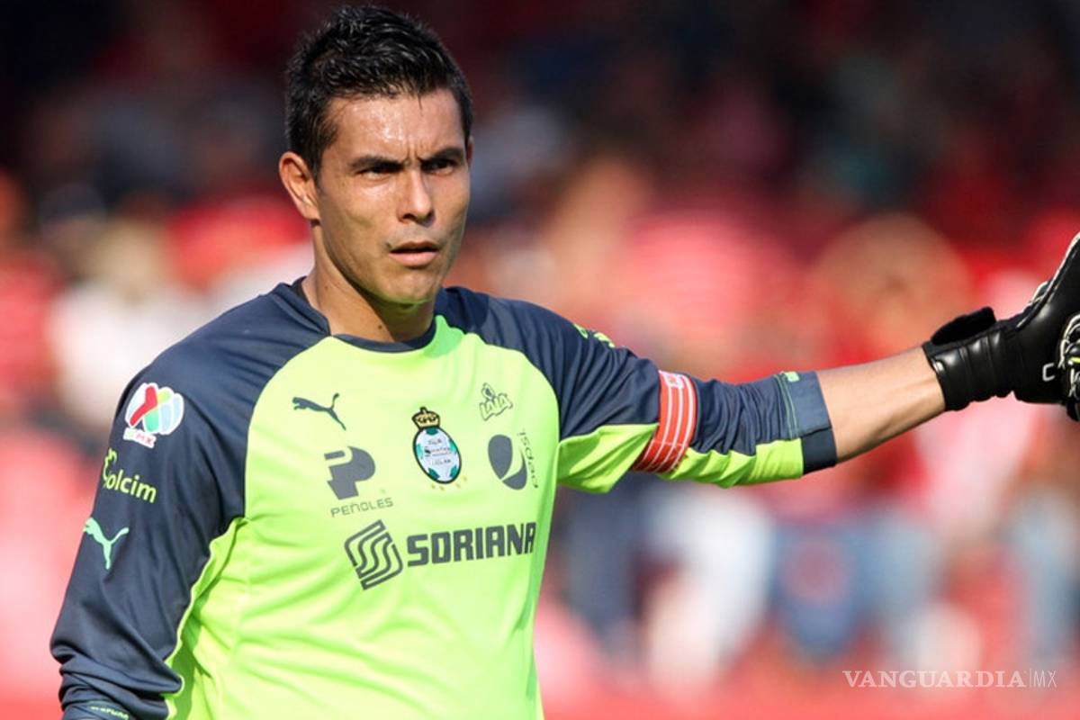 Oswaldo Sánchez sale de Santos