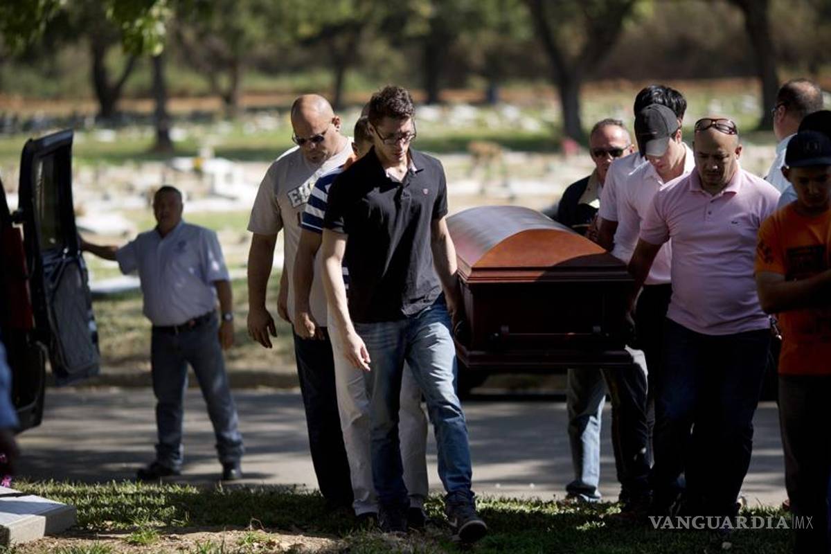 Venezuela despide a Génesis, la miss que murió por protestar