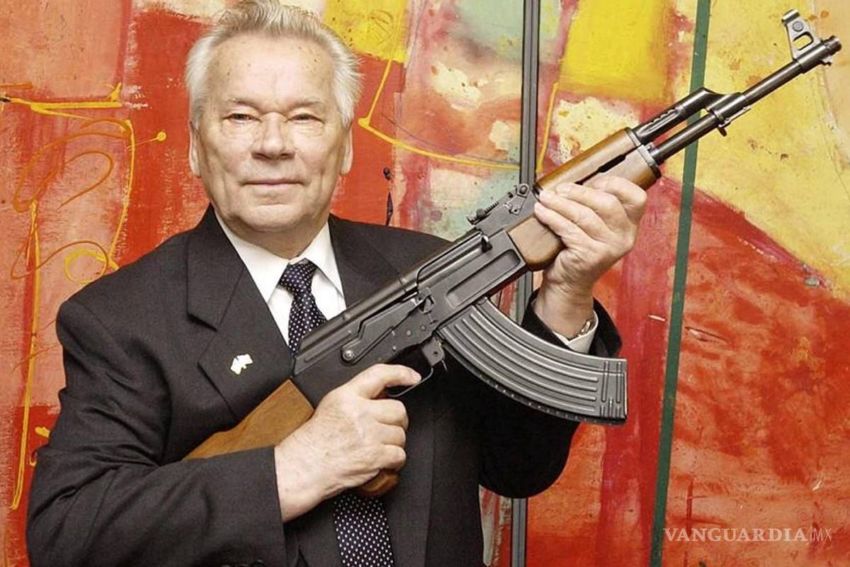 Muere el inventor del fusil AK-47, el 'cuerno de chivo'