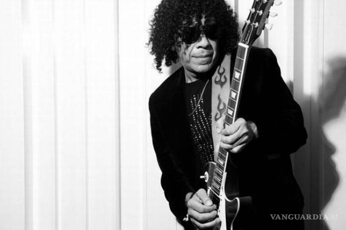 Muere el guitarrista "histórico" de Charly García en accidente