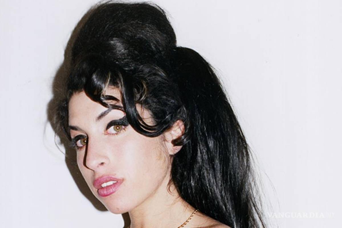 Amy Winehouse murió por bulimia, no por drogas